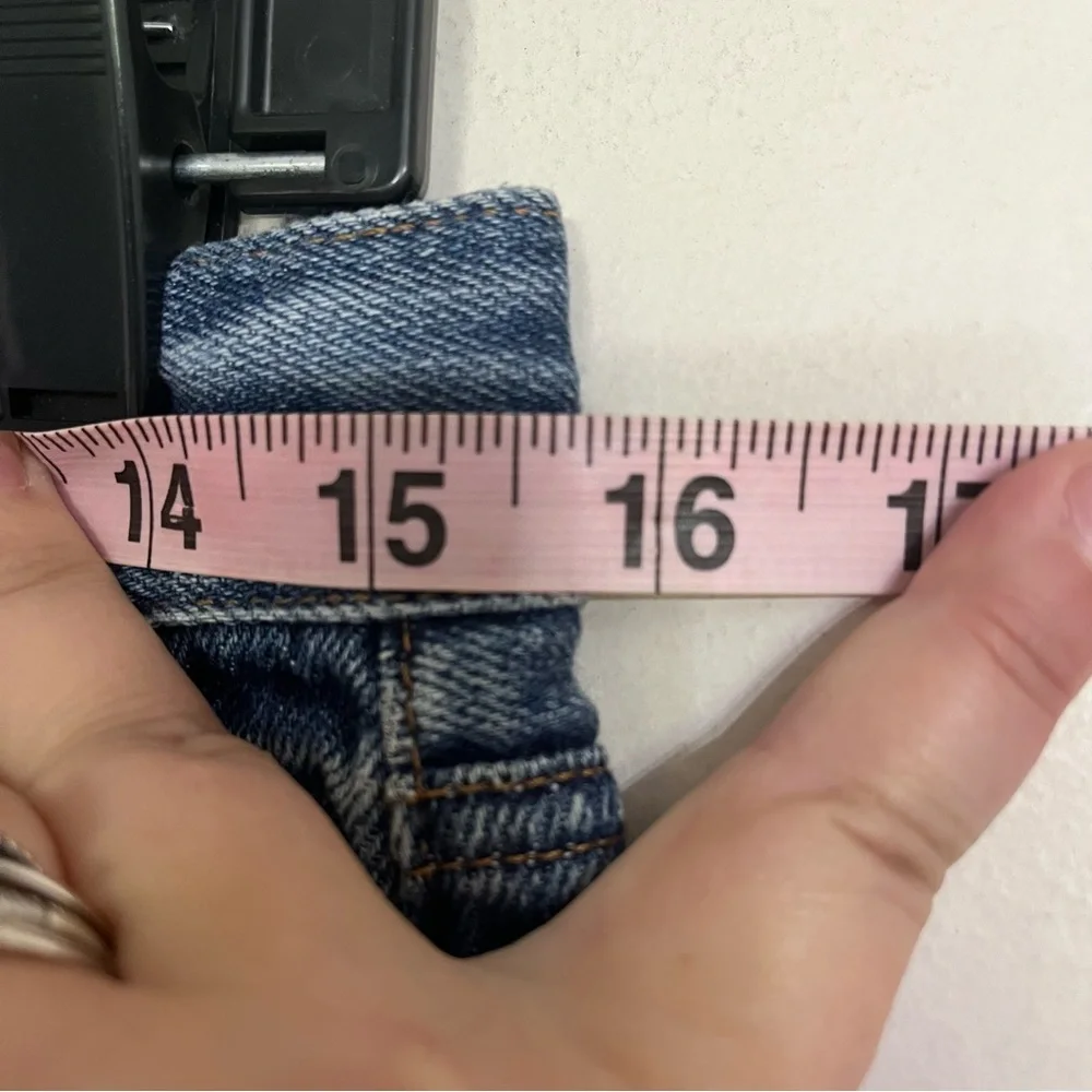 Woman’s J. Crew Cuffed Denim Jean Shorts Medium Wash Size 26‎